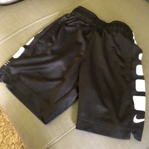 2t Nike shorts